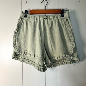 Gigio USA Shorts  Sz M Green 100% Cotton Pull On Ruffle Trim